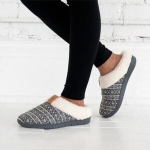 Isotoner Women Memory Foam Fairisle Knit Braelyn Comfort Hoodback Slippers 7.5/8